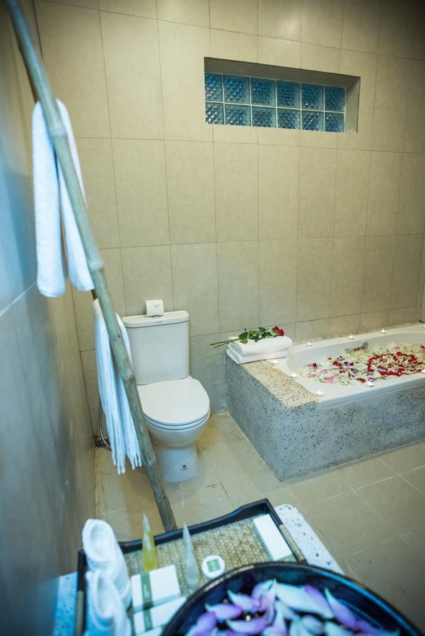 Naga Gate Boutique Hotel Сиемрип Экстерьер фото
