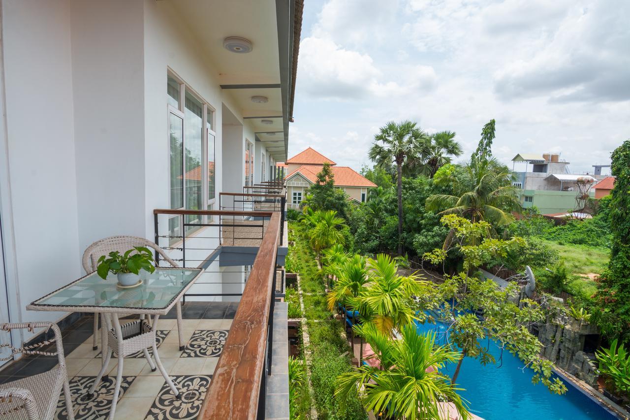 Naga Gate Boutique Hotel Сиемрип Экстерьер фото