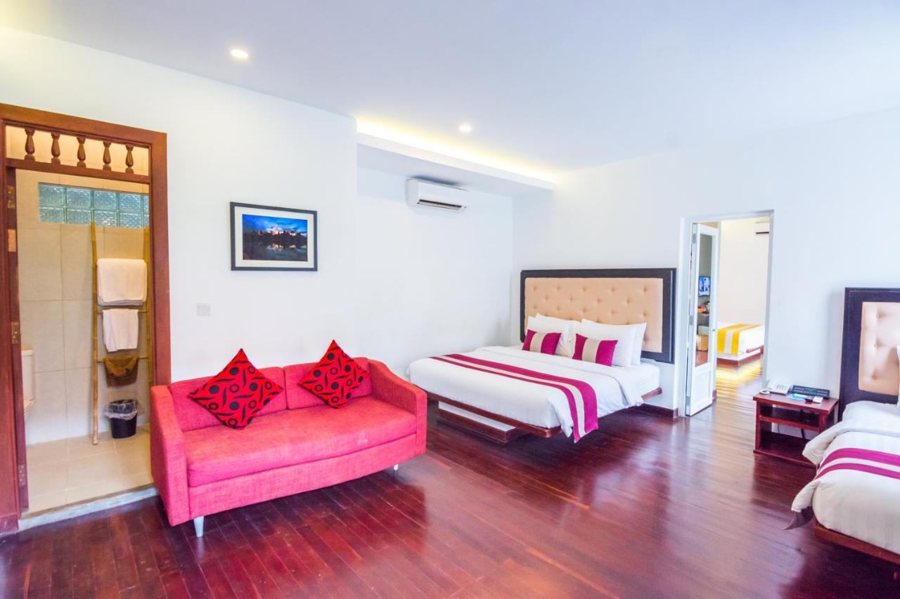 Naga Gate Boutique Hotel Сиемрип Экстерьер фото