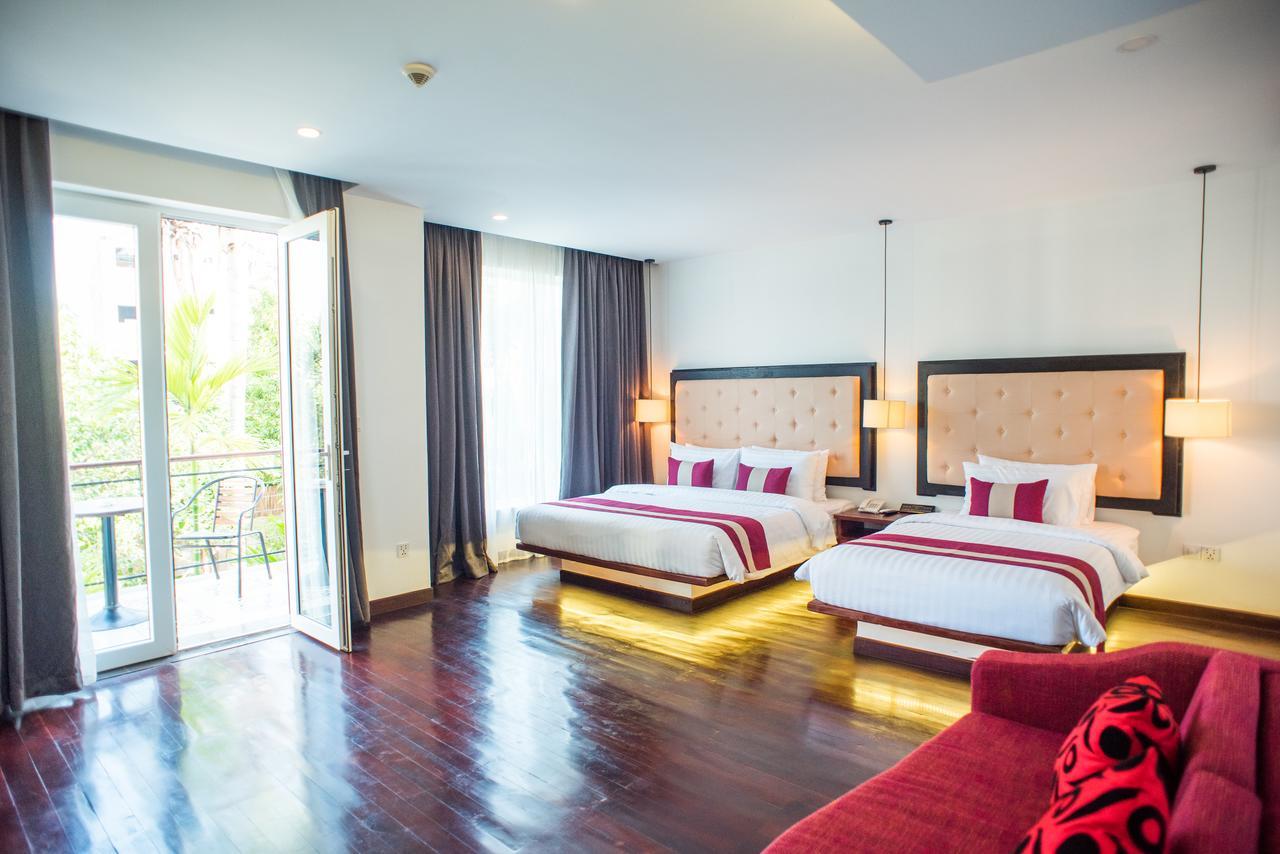 Naga Gate Boutique Hotel Сиемрип Экстерьер фото